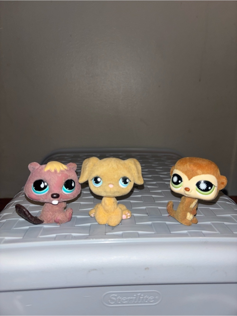 Littlest Pet Shop LPS Flocked Lot #810 Beaver #819 Meerkat #320 Retriever